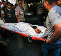Palestinian (15) killed by grenade with tear gas