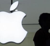 Panic at Apple to troubleshoot new iPhone
