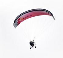 Paraglider crashes in Zoutelande