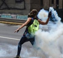 Plunderers electrocuted in Caracas