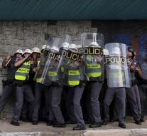 Police beat down riots in São Paulo