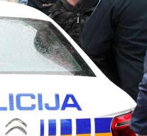 Police Croatia shoots minibuses with migrants