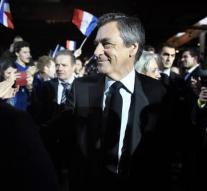 Poll Fillon designate as president