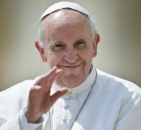 Pope appoints 17 new cardinals