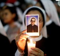 Pope declares sacred bishop Romero killed by death squad