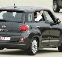 'Pope Mobile' auctioned in United States