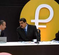 President Venezuela praises its own cryptocurrency, the 'petro'