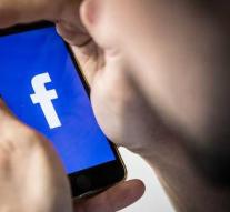 Privacy watch dogs dive on social media