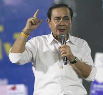 Pro-soldiers lead at Thailand election
