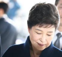 Prosecutors want arrest warrant deposed president South Korea