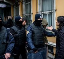 Raids on pro-Kurdish party in Istanbul