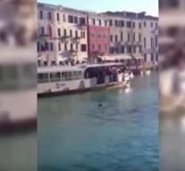 Refugee drowns in Venice bystanders filming but not intervene