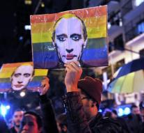Russia bans gay clown image of Putin