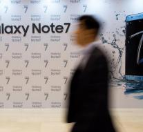 Samsung presents debut Note7 out