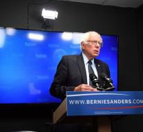 Sanders puts campaign on the back burner