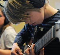 Schools receive music lessons through the IWB