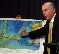 Search for MH370 stops in two weeks
