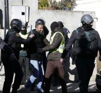 Seventeen arrested in anti-terror operation
