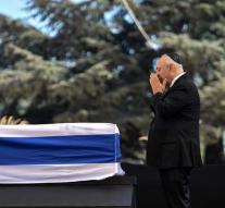 Shimon Peres buried on Mount Herzl