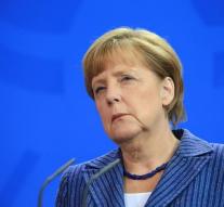 SPD asks to resign Merkel because of G20