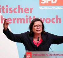 Suicidal strategy with German socialists
