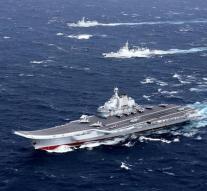 Taiwan follows Chinese warships