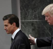 Telephone consultation Trump and Nieto