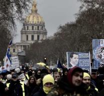 Tenth Saturday of protests 'yellow vests'