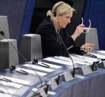 The European Parliament can cut into the live stream debate