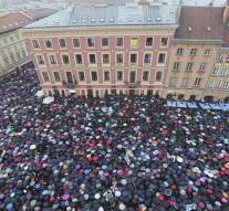 Thousands argue for abortion in Poland