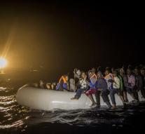 Thousands of boat people rescued in Italy