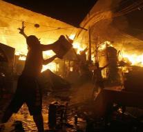 Thousands of Filipinos homeless by fires