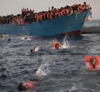Thousands of migrants rescued at sea