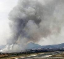 Tourists evacuated by forest fire Spain