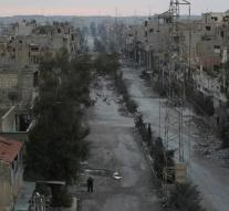 Troops Assad pulled up to Deir al-Zor