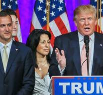 Trump breaks with controversial campaign manager