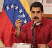 Trump imposes sanctions against Maduro
