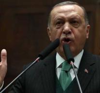 Turkey defends Syria operation at NATO