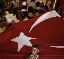 Turkey extends emergency state