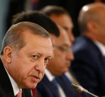 Turkey suspends more judges and prosecutors