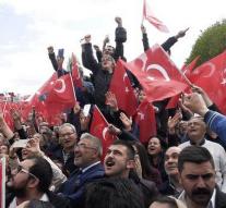 Turkey votes on ambitions Erdogan