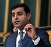 Turkish leader OM wants pro-Kurdish HDP in cell