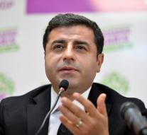 Turkish opposition leader shot at in his car