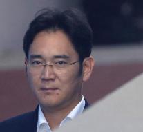 Twelve years cell demanded against Samsung topman