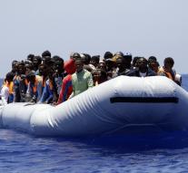 Twenty African migrants missing at sea