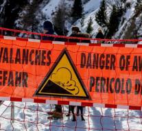 Two piste workers aliens killed by explosion