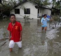Typhoon rages more about Philippines