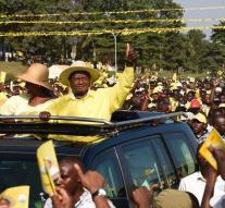 Uganda president wins elections (4)