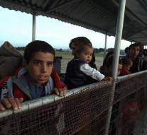 UN: Refugees stream to keep Greece