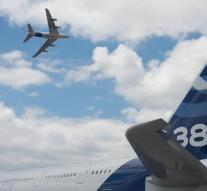 US authorities investigate A380s